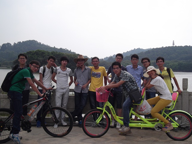 202303061632438191 2014年大学生文化活动之医生山一日游