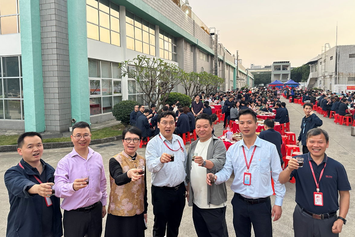 在unibet优胜客官网，我们这样过个暖心年！